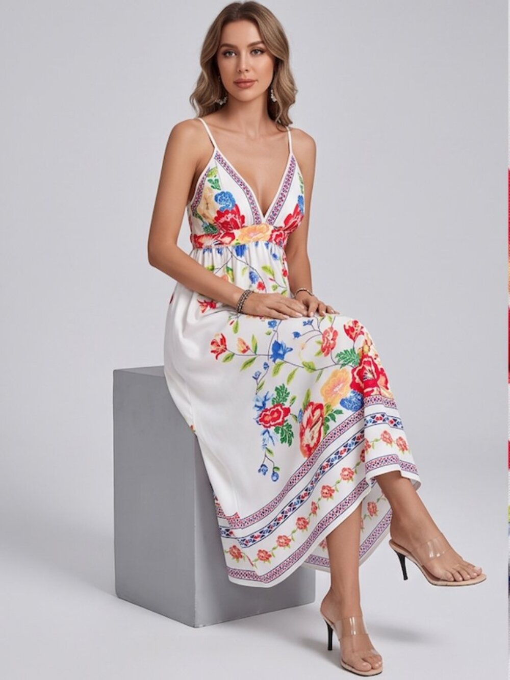 LAST ONE 🔥 White Floral Backless Maxi Dress - Picture 3 of 6